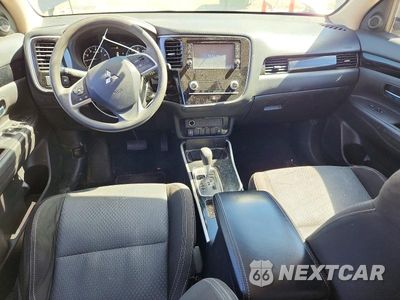 Zdjęcie 8 z 12 samochodu: 2020 MITSUBISHI OUTLANDER ES VIN:JA4AD2A30LZ039047 - miniatura