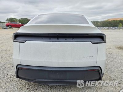 Zdjęcie 6 z 12 samochodu: 2026 TESLA MODEL Y VIN:7SAYGDEE7TA406292 - miniatura