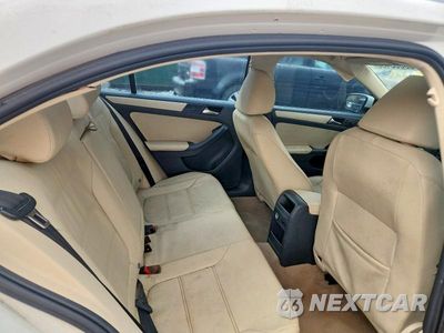 Zdjęcie 10 z 12 samochodu: 2012 VOLKSWAGEN JETTA SE VIN:3VWDX7AJ1CM389839 - miniatura