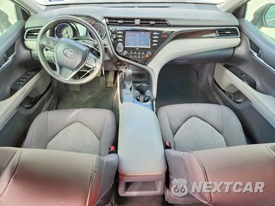 Zdjęcie 8 z 12 samochodu: 2020 TOYOTA CAMRY LE VIN:4T1C11AK9LU890961 - miniatura