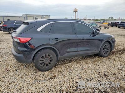 Trzecie zdjęcie samochodu z tyłu: 2020 FORD ESCAPE SE VIN:1FMCU0G67LUC75823 - miniatura