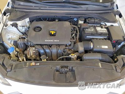 Zdjęcie 11 z 12 samochodu: 2017 HYUNDAI ELANTRA SE VIN:5NPD74LF9HH070194 - miniatura