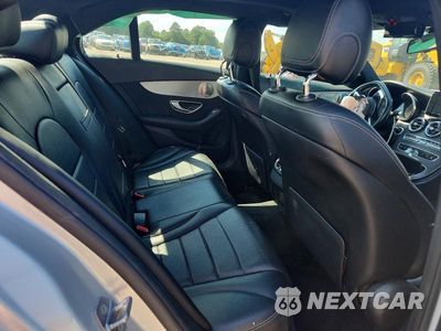Zdjęcie 10 z 13 samochodu: 2018 MERCEDES-BENZ C 300 4MATIC VIN:55SWF4KB1JU265980 - miniatura