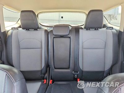Zdjęcie 10 z 13 samochodu: 2019 FORD ESCAPE SE VIN:1FMCU0GD4KUB64031 - miniatura