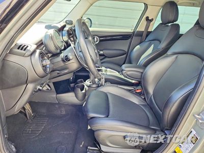 Zdjęcie 7 z 13 samochodu: 2017 MINI COOPER S VIN:WMWXU3C36H2F49258 - miniatura