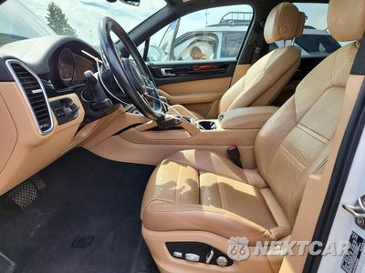 Zdjęcie 7 z 13 samochodu: 2020 PORSCHE CAYENNE VIN:WP1AA2AY3LDA02452 - miniatura