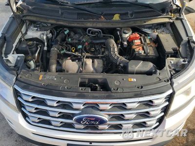 Zdjęcie 12 z 13 samochodu: 2017 FORD EXPLORER LIMITED VIN:1FM5K7FH4HGD09958 - miniatura