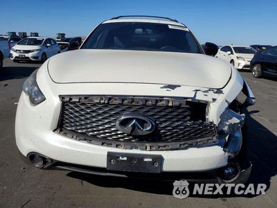 Piąte zdjęcie samochodu w środku: 2017 INFINITI QX70 BASE VIN:JN8CS1MU8HM141997 - miniatura