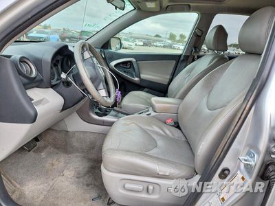 Zdjęcie 7 z 14 samochodu: 2006 TOYOTA RAV4 LIMITED VIN:JTMBK31V066008104 - miniatura