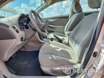 Zdjęcie 7 z 13 samochodu: 2010 TOYOTA COROLLA LE VIN:1NXBU4EE1AZ189160 - miniatura