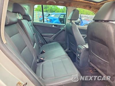 Zdjęcie 11 z 13 samochodu: 2010 VOLKSWAGEN TIGUAN SE VIN:WVGBV7AX9AW521775 - miniatura
