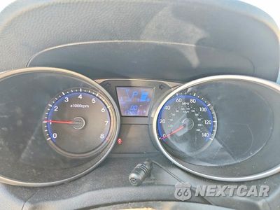 Zdjęcie 9 z 13 samochodu: 2011 HYUNDAI TUCSON GLS VIN:KM8JU3AC0BU263180 - miniatura