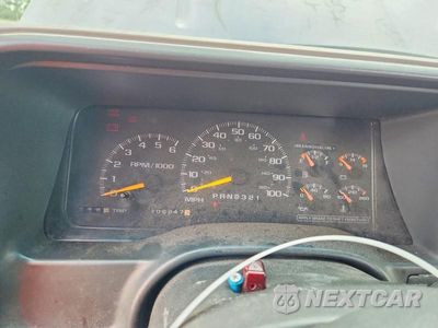 Zdjęcie 9 z 13 samochodu: 1999 CHEVROLET TAHOE K1500 VIN:1GNEK13R9XJ322714 - miniatura
