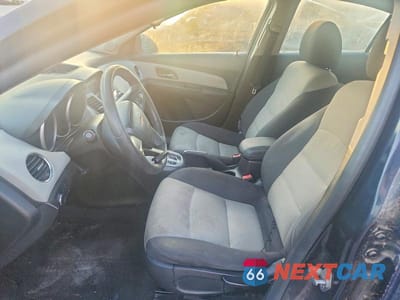 Zdjęcie 7 z 12 samochodu: 2014 CHEVROLET CRUZE LS VIN:1G1PA5SH2E7428896 - miniatura
