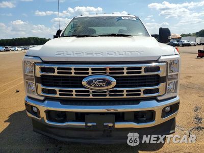 Piąte zdjęcie samochodu w środku: 2023 FORD F350 SUPER DUTY VIN:1FT8W3DT3PEE14944 - miniatura