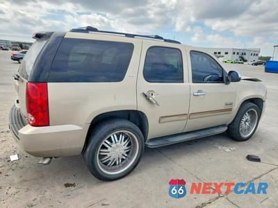 Trzecie zdjęcie samochodu z tyłu: 2012 GMC YUKON SLT VIN:1GKS1CE05CR108246 - miniatura
