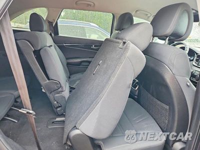 Zdjęcie 11 z 13 samochodu: 2016 KIA SORENTO LX V6 VIN:5XYPGDA59GG032803 - miniatura