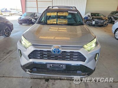 Piąte zdjęcie samochodu w środku: 2022 TOYOTA RAV4 XSE VIN:JTME6RFV4ND530774 - miniatura