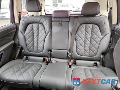 Zdjęcie 10 z 13 samochodu: 2025 BMW X7 XDRIVE40I VIN:5UX23EM08S9X26256 - miniatura