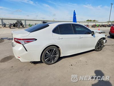 Trzecie zdjęcie samochodu z tyłu: 2019 TOYOTA CAMRY XSE V6 VIN:4T1BZ1HK8KU028369 - miniatura