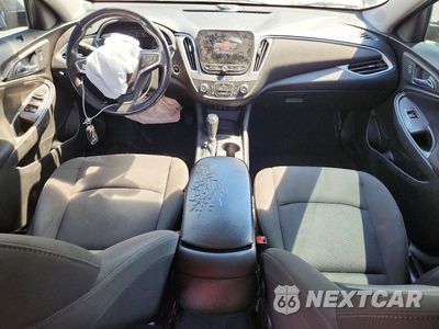 Zdjęcie 8 z 12 samochodu: 2019 CHEVROLET MALIBU RS VIN:1G1ZG5ST7KF195885 - miniatura