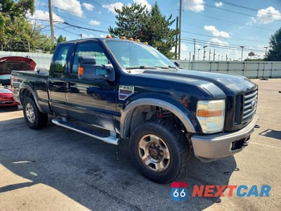 Czwarte zdjęcie samochodu z boku: 2008 FORD F250 SUPER DUTY VIN:1FTSX21R38EA56459 - miniatura