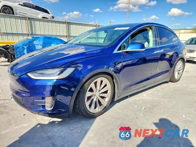 2017 TESLA MODEL X 5YJXCBE22HF051279 - główne zdjęcie licytacji z USA - miniatura