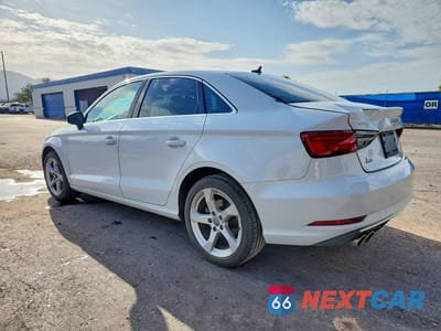 Drugie zdjęcie samochodu z przodu: 2019 AUDI A3 PREMIUM VIN:WAUAUGFF2K1012304 - miniatura