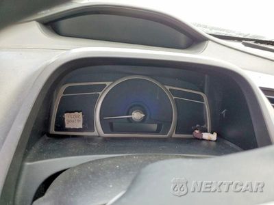 Zdjęcie 9 z 12 samochodu: 2010 HONDA CIVIC LX VIN:2HGFA1F57AH548057 - miniatura