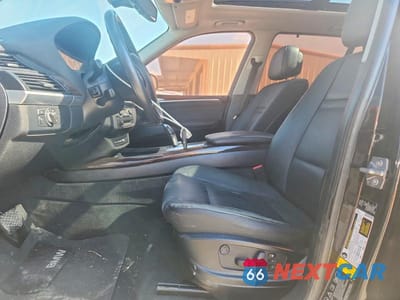 Zdjęcie 7 z 13 samochodu: 2013 BMW X5 XDRIVE35I VIN:5UXZV4C5XD0B02856 - miniatura