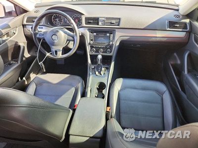 Zdjęcie 8 z 12 samochodu: 2015 VOLKSWAGEN PASSAT S VIN:1VWAT7A38FC100252 - miniatura