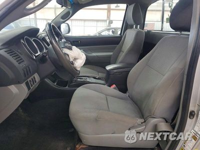 Zdjęcie 7 z 12 samochodu: 2012 TOYOTA TACOMA BASE VIN:5TFPX4EN7CX011661 - miniatura