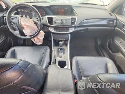 Zdjęcie 8 z 13 samochodu: 2015 HONDA ACCORD SPORT VIN:1HGCR2F5XFA102279 - miniatura