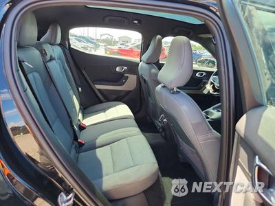 Zdjęcie 10 z 12 samochodu: 2023 POLESTAR 2 VIN:YSMEG3KAXPL123228 - miniatura
