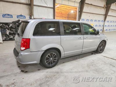 Trzecie zdjęcie samochodu z tyłu: 2018 DODGE GRAND CARAVAN SE VIN:2C4RDGBG6JR200421 - miniatura
