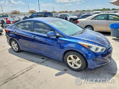 Czwarte zdjęcie samochodu z boku: 2015 HYUNDAI ELANTRA SE VIN:5NPDH4AE9FH646726 - miniatura