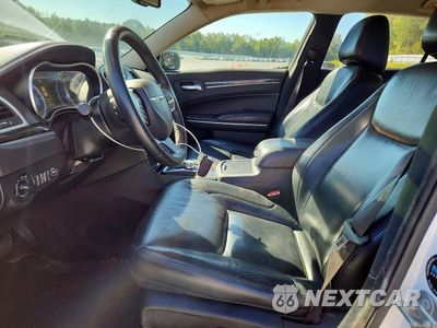 Zdjęcie 7 z 12 samochodu: 2017 CHRYSLER 300 LIMITED VIN:2C3CCARG1HH653829 - miniatura