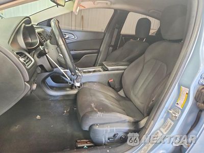 Zdjęcie 7 z 12 samochodu: 2015 CHRYSLER 200 LIMITED VIN:1C3CCCAB9FN640147 - miniatura