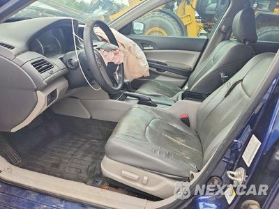 Zdjęcie 7 z 13 samochodu: 2010 HONDA ACCORD LXP VIN:1HGCP2F48AA031069 - miniatura