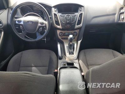 Zdjęcie 8 z 13 samochodu: 2012 FORD FOCUS SEL VIN:1FAHP3M2XCL373888 - miniatura
