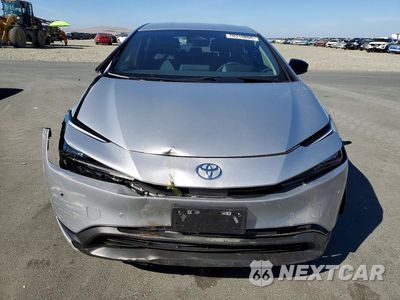 Piąte zdjęcie samochodu w środku: 2025 TOYOTA PRIUS LE VIN:JTDACAAU3S3060102 - miniatura