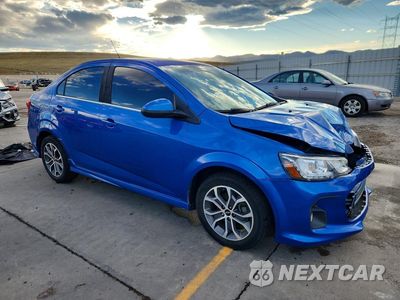 Czwarte zdjęcie samochodu z boku: 2017 CHEVROLET SONIC LT VIN:1G1JD5SH0H4128177 - miniatura
