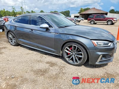 Czwarte zdjęcie samochodu z boku: 2018 AUDI S5 PRESTIGE VIN:WAUC4CF59JA005874 - miniatura