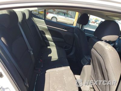 Zdjęcie 10 z 12 samochodu: 2020 HYUNDAI ELANTRA VIN:5NPD84LF5LH533485 - miniatura