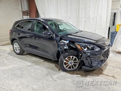 Czwarte zdjęcie samochodu z boku: 2021 FORD ESCAPE SE VIN:1FMCU9G66MUA46233 - miniatura