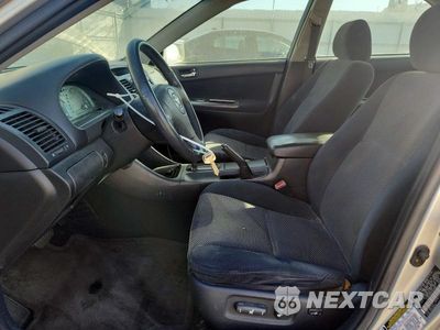 Zdjęcie 7 z 12 samochodu: 2004 TOYOTA CAMRY SE VIN:4T1BE32K84U910807 - miniatura