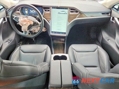 Zdjęcie 8 z 12 samochodu: 2015 TESLA MODEL S 60 VIN:5YJSA1S11FF081182 - miniatura