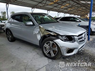 Czwarte zdjęcie samochodu z boku: 2018 MERCEDES-BENZ GLC 300 4MATIC VIN:WDC0G4KB5JV038999 - miniatura