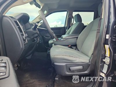 Zdjęcie 7 z 12 samochodu: 2017 RAM 1500 ST VIN:3C6RR7KT0HG784353 - miniatura
