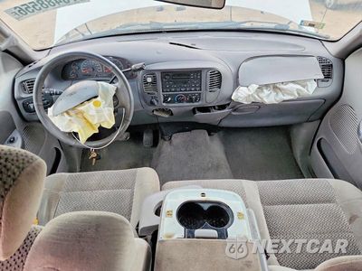 Zdjęcie 8 z 13 samochodu: 2002 FORD F150 SUPERCREW VIN:1FTRW08L92KA02972 - miniatura